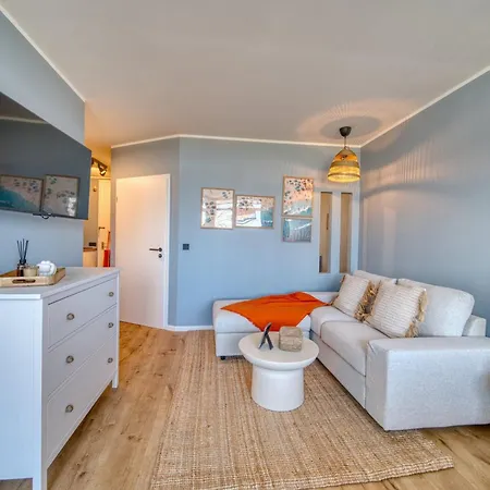 - Haus M, App 0m0104 아파트 *
